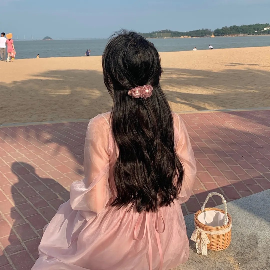 金发美人